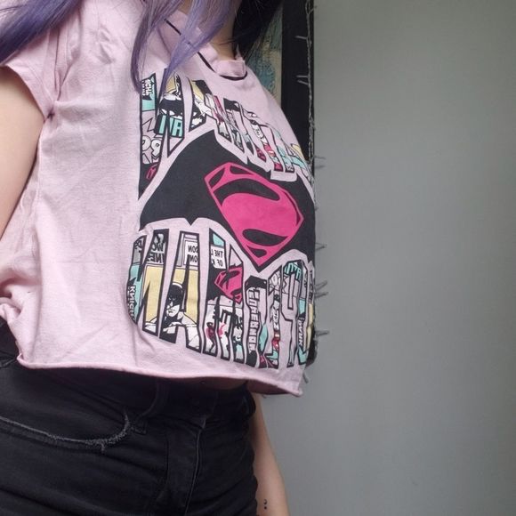 ✨2FOR15$✨Pink Batman Superman Crop Top - Picture 5 of 8